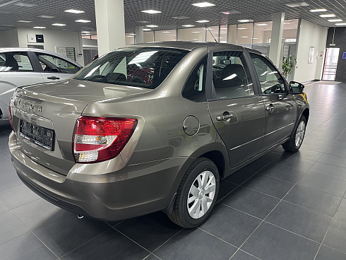 LADA Granta седан 1,6 МТ 2026 в Тихвин Моторс