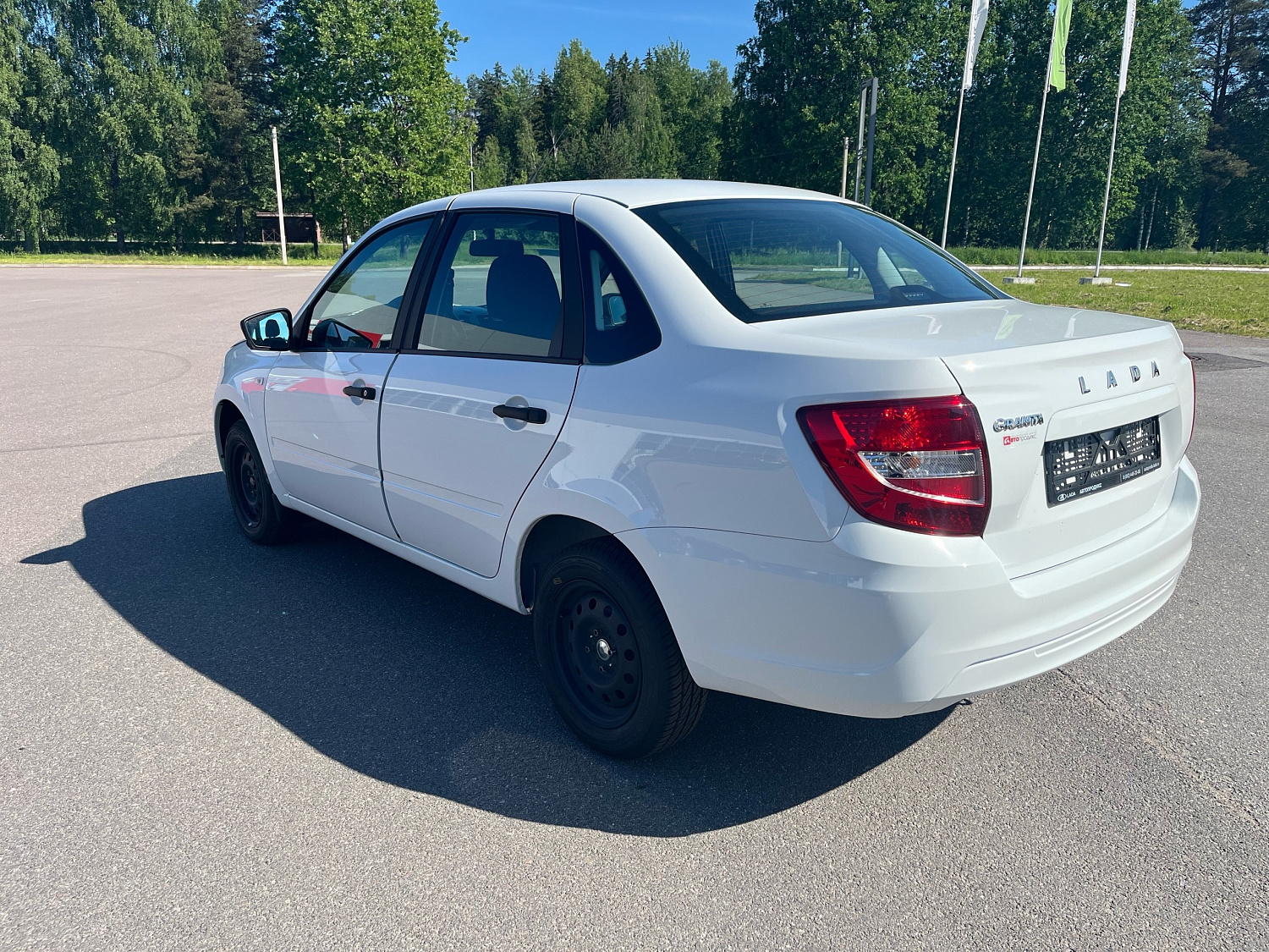 LADA GRANTA  в Тихвин Моторс