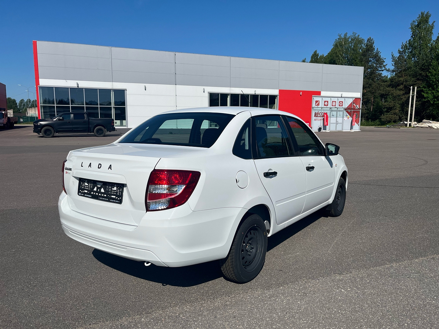 LADA GRANTA  в Тихвин Моторс